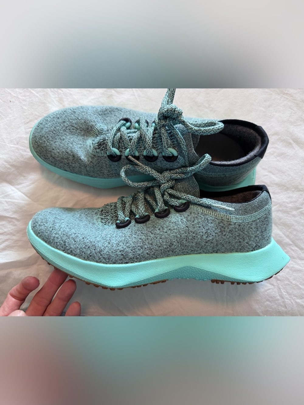 Allbirds women’s wool dasher mizzles in mint green/buoyant green size 8.5